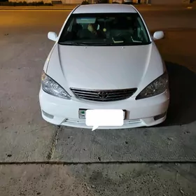 Toyota Camry 2004