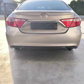 Toyota Camry 2017