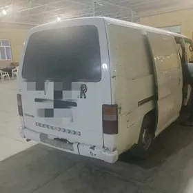 Nissan Urvan 1993