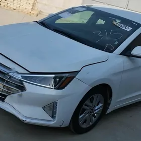 Hyundai Elantra 2020