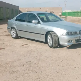 BMW E39 1998