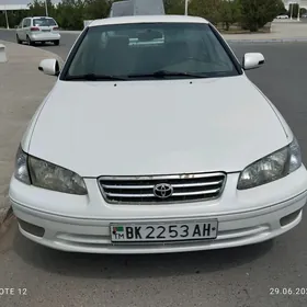 Toyota Camry 1999