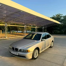 BMW E39 2001