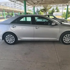 Toyota Camry 2014