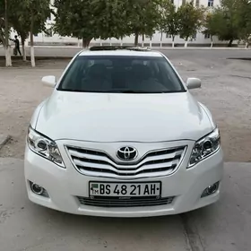 Toyota Camry 2011