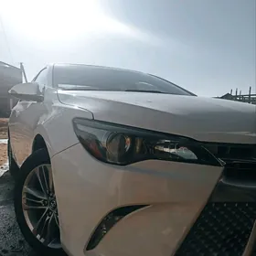 Toyota Camry 2017