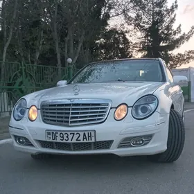 Mercedes-Benz E320 2005