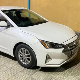 Hyundai Elantra 2020