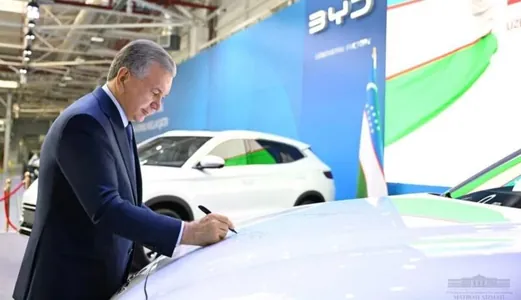 В Узбекистане запустили первый зарубежный завод китайского автоконцерна BYD