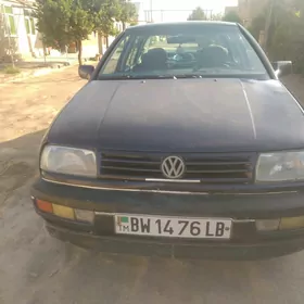 Volkswagen Passat 1993