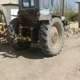 MTZ 80 2000