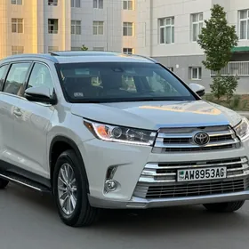 Toyota Highlander 2019