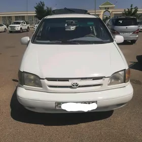 Toyota Sienna 2000