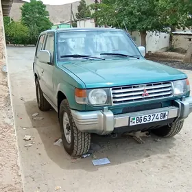 Mitsubishi Pajero 1994