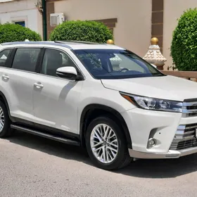 Toyota Highlander 2017