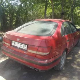 Toyota Carina 1995