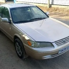 Toyota Camry 1997