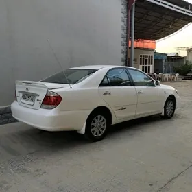 Toyota Camry 2004