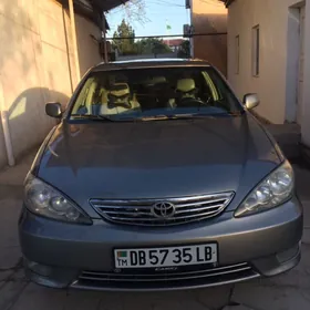 Toyota Camry 2005