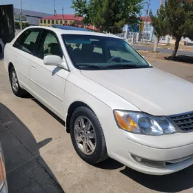 Toyota Avalon 2000