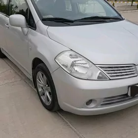 Nissan Versa 2010