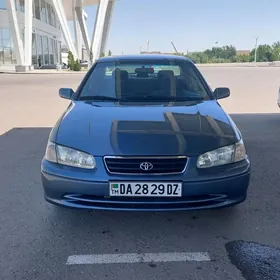 Toyota Camry 2001