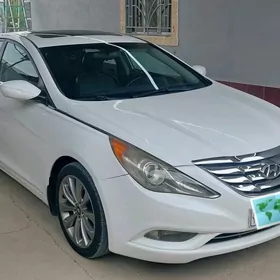 Hyundai Sonata 2011