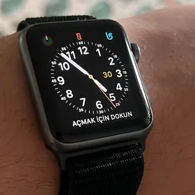 APPLE WATCH 1/42 ️mm