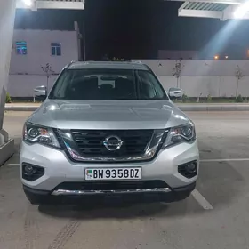 Nissan Pathfinder 2019