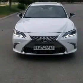 Lexus ES 350 2022