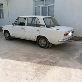 Lada 2104 1984