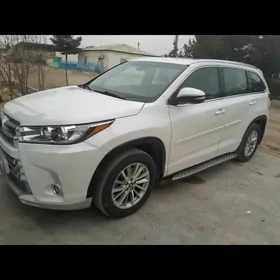 Toyota Highlander 2018