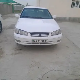 Toyota Camry 2000