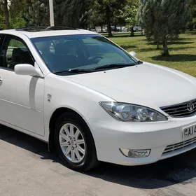 Toyota Camry 2004