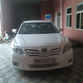 Toyota Camry 2010