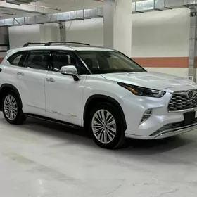 Toyota Land Cruiser Prado 2022