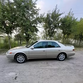 Toyota Camry 1999