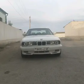 BMW E34 1990