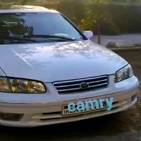 Toyota Camry 2000