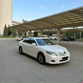 Toyota Camry 2010