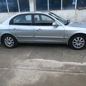 Kia Optima 2001