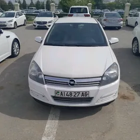 Opel Astra 2004