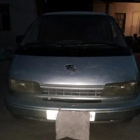 Toyota Previa 1991