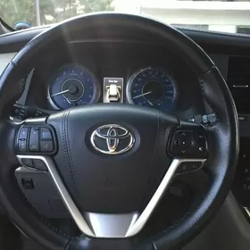 Toyota Sienna 2019