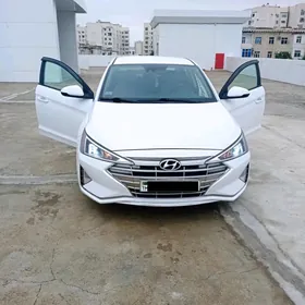 Hyundai Elantra 2019