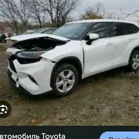 Toyota Highlander 2020