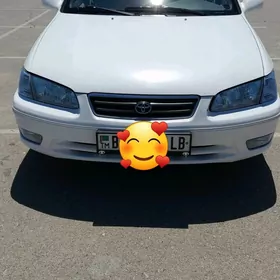 Toyota Camry 2000