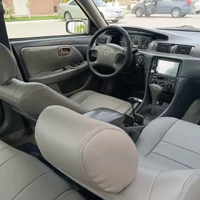 Toyota Camry 1999