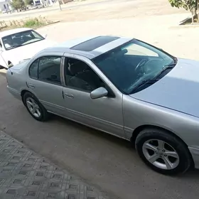 Nissan Cefiro 1995