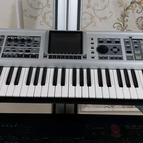 Roland fantom x6